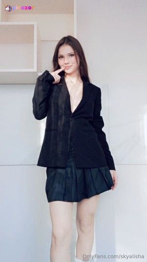 alisha-sky photo #5 photo n 5