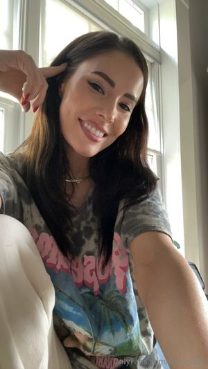 Erin Olash N43