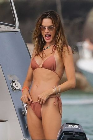 alessandra-ambrosio photo #100 photo n 100
