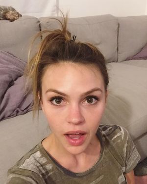 aimee-richelle-teegarden photo #2 photo n 2