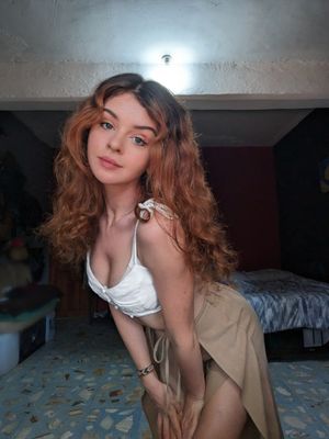 chloe-lockley photo #18 photo n 18