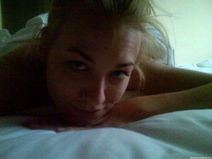 yvonne-strahovski-1 photo #20 photo n 20