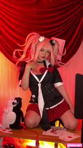 zinieq-cosplayer video #1727 photo n 1727