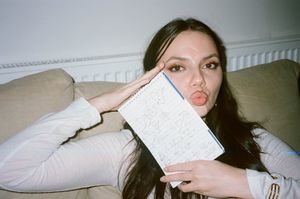 dafne-keen photo #3 photo n 3