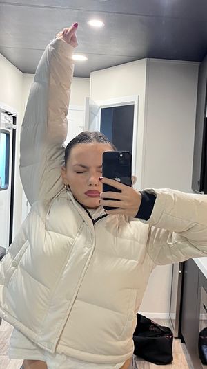dafne-keen photo #118 photo n 118