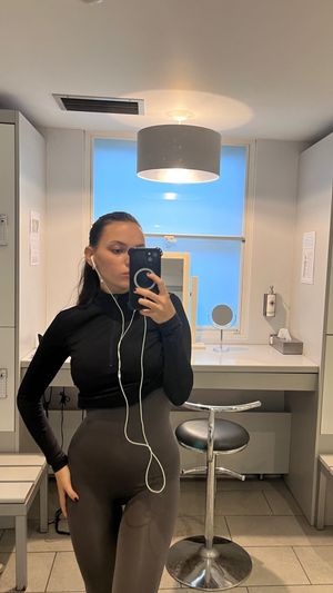 Dafne Keen N11