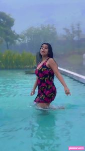 SUHANA KHAN N16