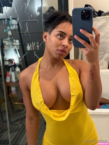 Qimmah Russo - Image