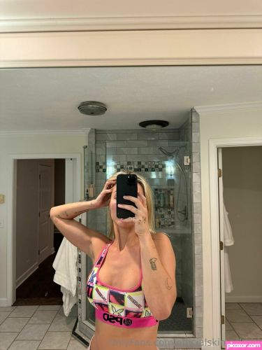 Briana Armbruster - Image