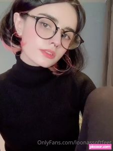 loonassoftfeet - Thumb