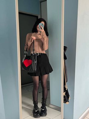 loonassoftfeet - Thumb