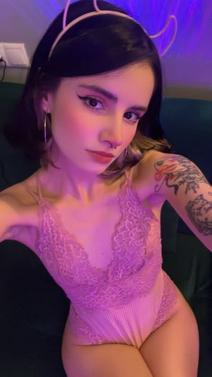 loonassoftfeet - Thumb