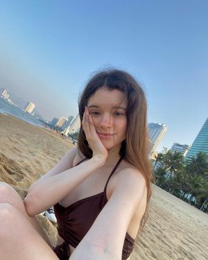 A_Bit_Rebecca N5