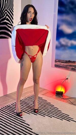 Veronica Perasso - Thumb