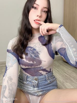 Laura Maya N7