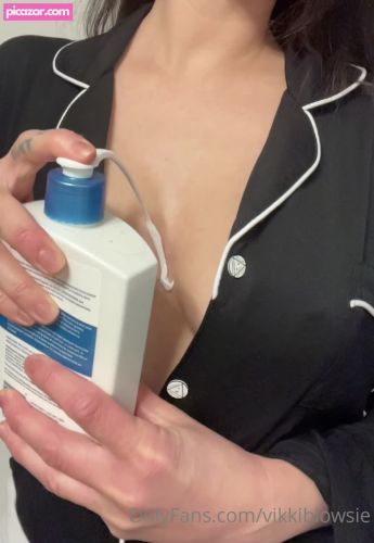 Vikki Blows - Image