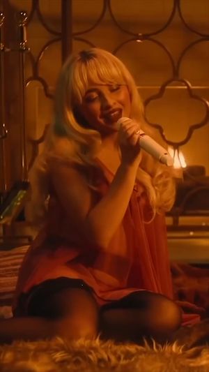 Sabrina Carpenter N13