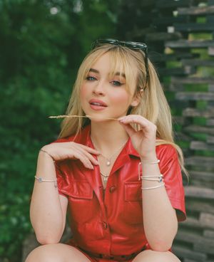 sabrina-carpenter photo #51 photo n 51