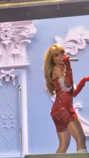 sabrina-carpenter photo #105 photo n 105