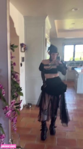 Dani Thorne - Image