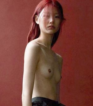 hoyeon-jung-1 photo #2 photo n 2