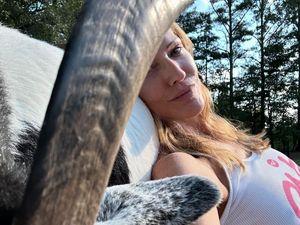 tricia-helfer-1 photo #71 photo n 71