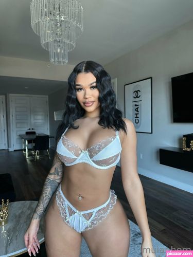 Mulan Hernandez  - Image