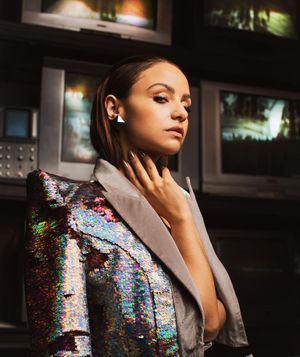 aimee-carrero-1 photo #25 photo n 25