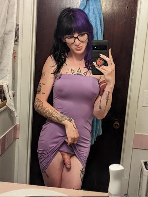 violet-valentine-1 photo #1 photo n 1