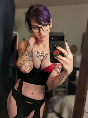 violet-valentine-1 photo #3 photo n 3
