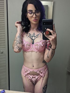 Violet Valentine - Thumb
