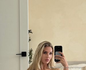 Skylersimpsonn  - Thumb