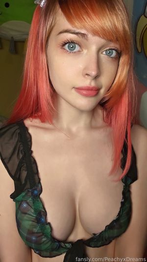PeachyxDreams  - Thumb