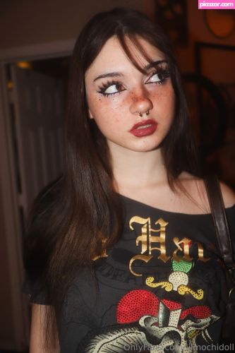 Lilmochidoll - Image