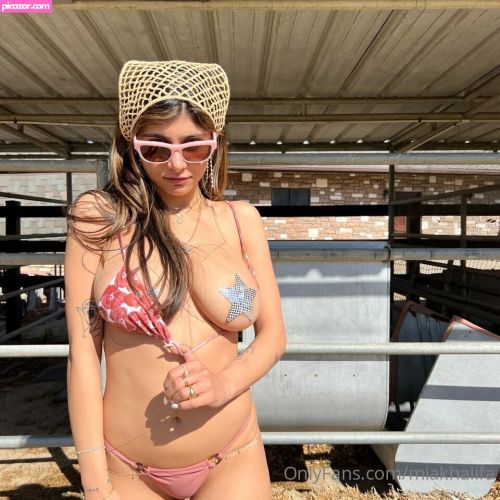Mia Khalifa - Image