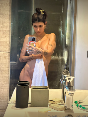 Mia Khalifa - Thumb