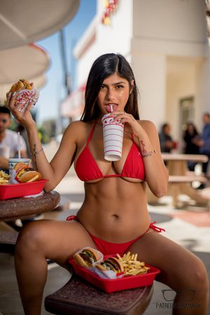 mia-khalifa photo #620 photo n 620