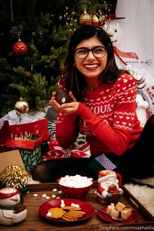 Mia Khalifa - Thumb