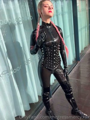 mistressmercyxox-2 photo #290 photo n 290