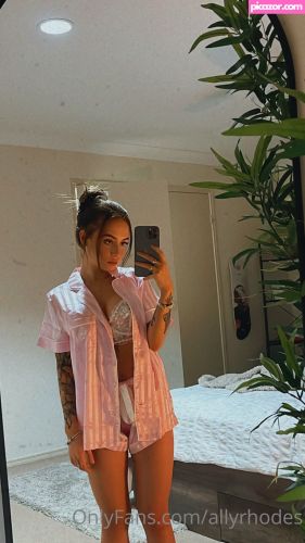 Ally Rhodes  - Image