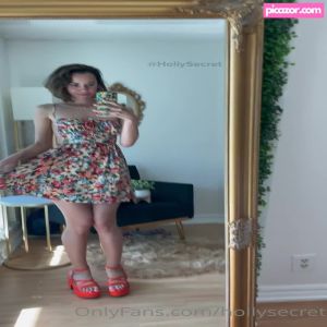 holly-secrets-2 video #591 photo n 591