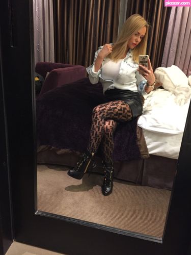 Tiffany James - Image
