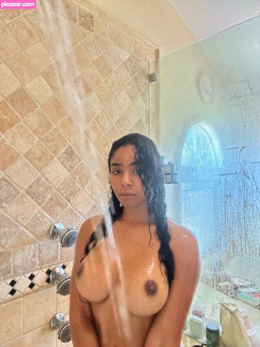 Helayna Marie - Image