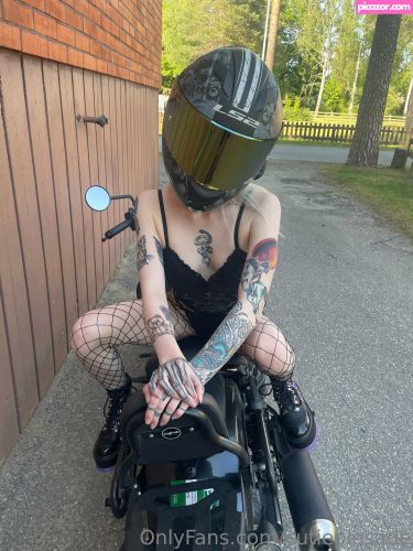 urlocalcandygirl  - Image