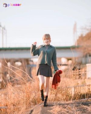 Ella Freya N13