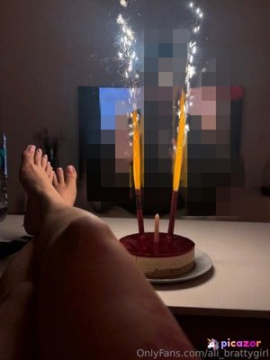 mistressali N2
