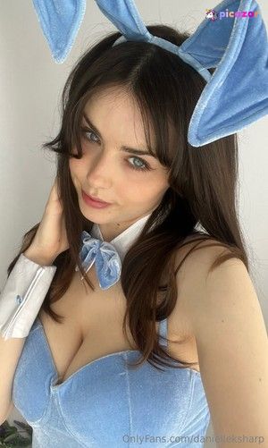 danielle-sharp-1 photo #225 photo n 225