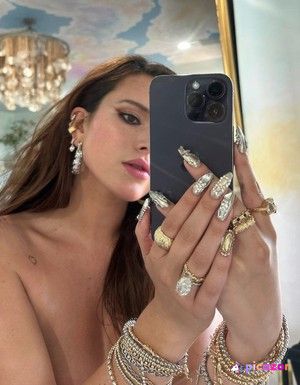 bella-thorne photo #305 photo n 305