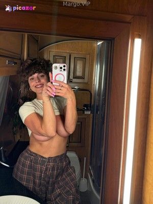 rahyndee-james-1 photo #322 photo n 322