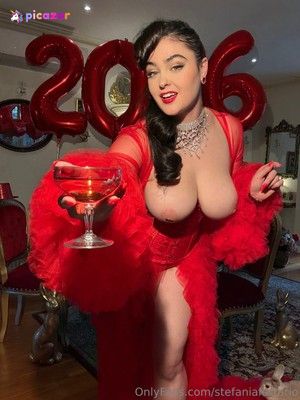 stefania-ferrario photo #750 photo n 750